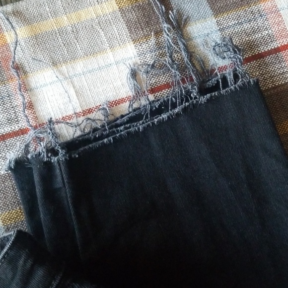 Free People Black cropped frayed hem Midrise Jeans - Picture 5 of 7